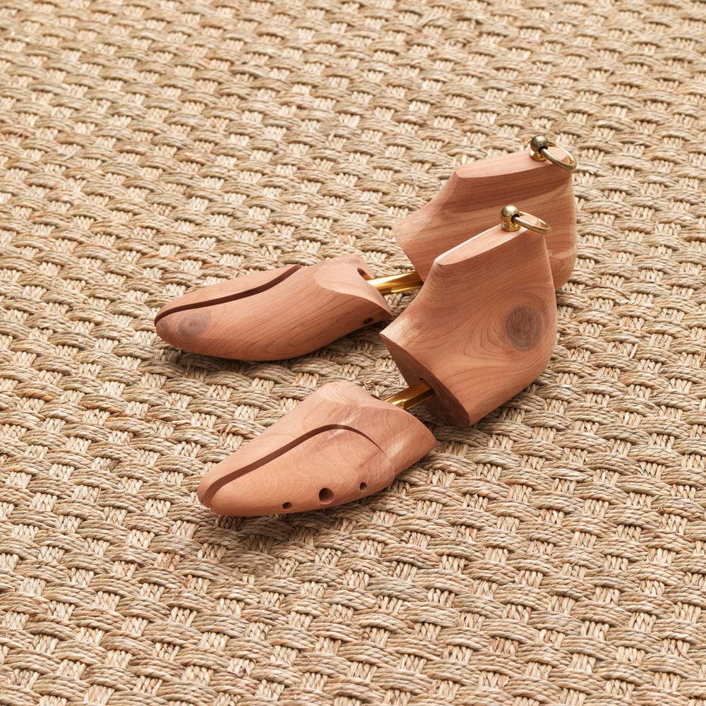 Embauchoir en cèdre rouge pour bottines femme Saison